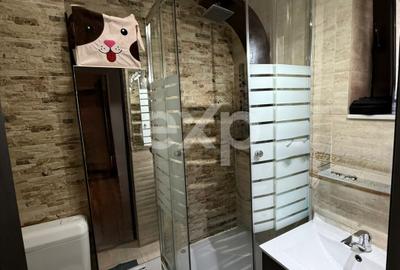 Apartament 3 camere transformat în 2 | Etaj intermediar - 6
