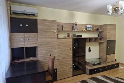 Apartament cu 2 camere decomandat, mobilat în Aviației