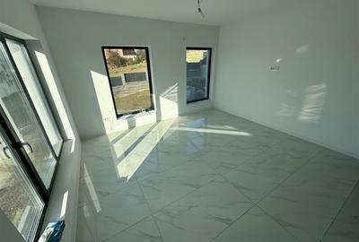 Duplex premium Vișani - 100 mp utili, curte 220 mp - 5