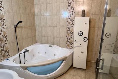 Vand casa plus afacere profitabila cu o vechime de 20 de ani in Bujac - 14