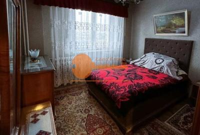 Apartament cu 3 camere decomandat, mobilat în Drumul Taberei