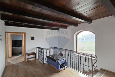 Casă / Vilă de lux, Scheia, Suceava - 37