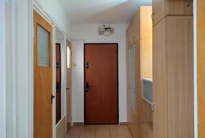 Apartament  de vanzare 3 camere Berceni - 1
