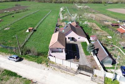 Gospodarie cu atelier si livada de vanzare in Felcheriu, Bihor - 3
