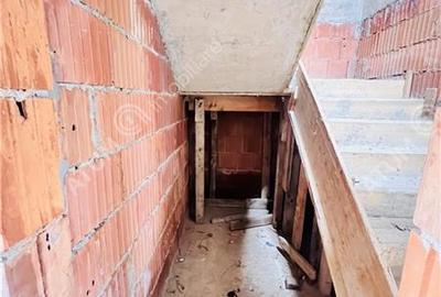 Casa cu 4 camere 2 bai si teren de 230 mp Selimbar - 26