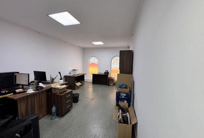 Spatiu comercial Bd. Pipera, Parter, 250 mp parter + etaj,  la strada - 16