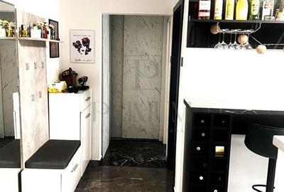 SOARELUI - ETAJ 2 - BLOC IZOLAT - 3 CAMERE - 2 BAI - CENTRALA PROPRIE - CLIMA - 3