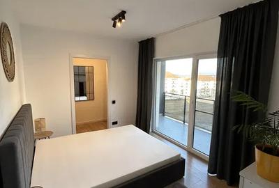 Apartament cu 3 camere, 2 bai, balcon, zona Teilor - 3