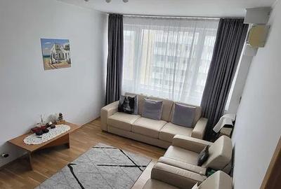Apartament cu 3 camere semidecomandat, mobilat în Iancului
