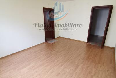 Apartament 2 camere, etaj 2, zona centrala Magazin Unic - 1