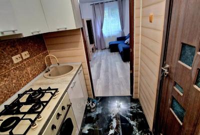 Vand apartament Florilor renovat