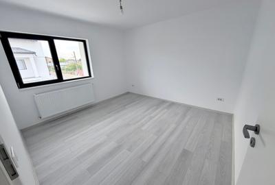 Casa P+1+M. 7 camere. Pozitie stradala - 12