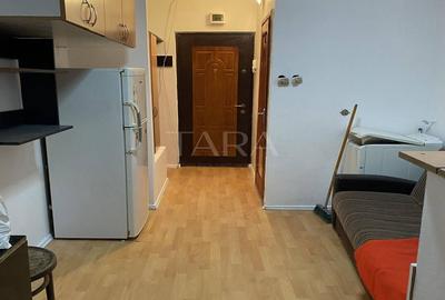 Garsonieră în Iris