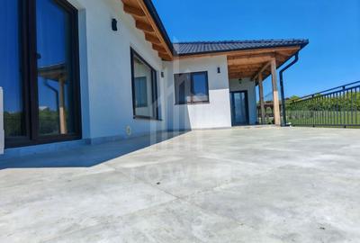 Casă spectaculoasă de vanzare situată în Tocile – „Mica Elvetie" - 12