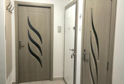 Apartament cu 3 camere 7 Noiembrie, etaj 1 din 4, strada Păcii - 2
