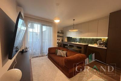 Apartament cu 3 camere semidecomandat, mobilat în Mărăști