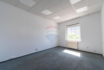 Casa cu 12 camere de vanzare in zona semicentrală! COMISION 0! - 21