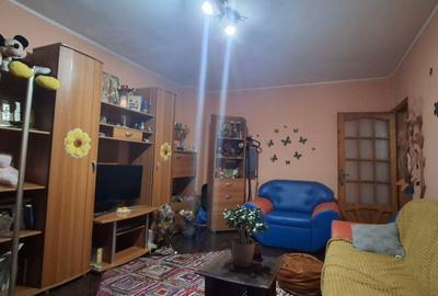 Institutul de marina - Apartament 2 camere, etaj 3 , centrala gaze - 1