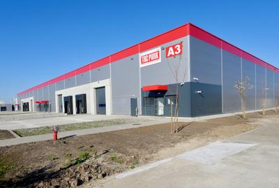 Hală modernă producție, depozitare cu panouri solare – 4.713 mp - 2