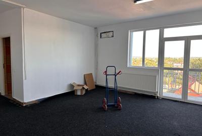 | Spatiu 400 mp | Open space + 3 birouri | Otopeni | - 4