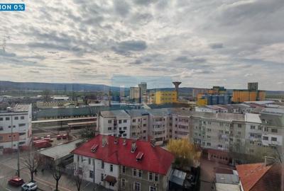 Apartament cu 4 camere decomandat, mobilat în Gară