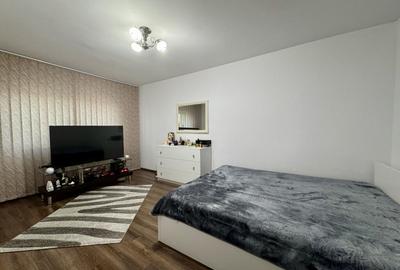 Apartament cu 3 camere decomandat, mobilat în Lipovei