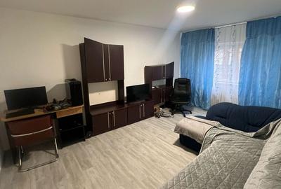 Apartament cu 2 camere decomandat în Soarelui