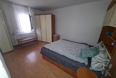 Apartament 2 camere decomandat intrare Racadau- Carpatilor - 1