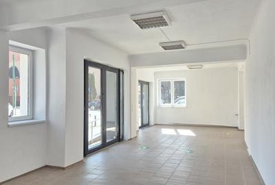 Spațiu comercial cu vizibilitate excelentă, strada Carpaților. - 4