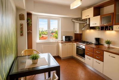 Central - bloc nou, 2 camere spatios, mobilat si utilat, balcon - 3