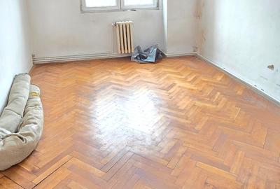 Apartament 3 camere decomandat, 2 bai, balcon inchis, centrala, etaj 1 - 7