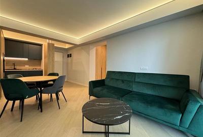 2 Camere Cortina North// Loc de parcare