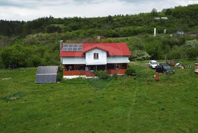 Proprietate OFF-GRID 5,76 Ha. Casa tradiționala lemn. Limită Cluj - 4