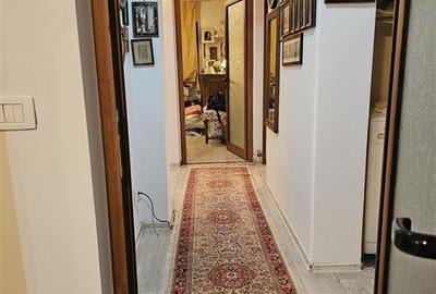 Apartament cu 4 camere decomandat în Zimbru