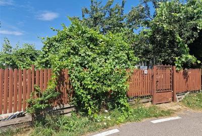 Casa traditionala, cu 2.000mp teren roditor, Izvoarele, Prahova - 1