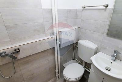 Garsoniera de inchiriat in zona centrala, etaj 2. Renovată de curând. - 6