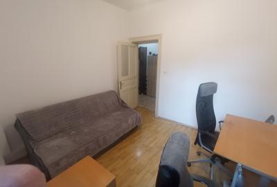 Apartament cu 2 camere decomandat, mobilat în Romană