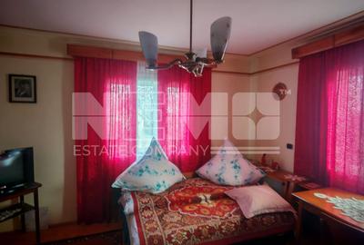 Vilă 5 camere | 200 mp utili | Teren 4.361 mp | Demisol + Mansardă - 3