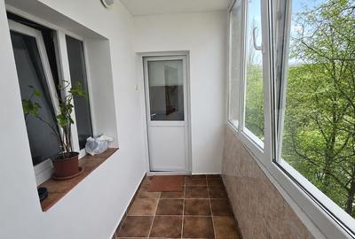 3 camere, metrou Lujererului, parcare, decomandat,2 bai, tramvai 41, Veteranilor - 5