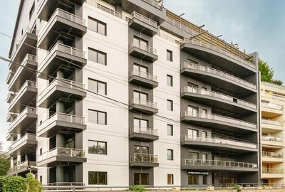 Apartament cu 4 camere decomandat în Herăstrău