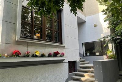 Vanzare jumatate vila arhitectura modernista  Cotroceni cu 2 garaje terasa 54mp - 19