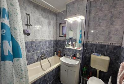 Apartament 3 camere Racadau,decomandat,etajul 3, 143000 Euro - 5