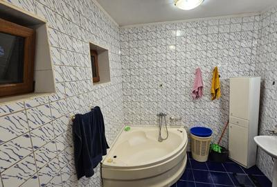 DEMOCRATIEI-Value Center-casa 259 mp , ter 532mp - 235000 euro - 15
