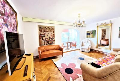 Apartament cu 3 camere semidecomandat în Zorilor