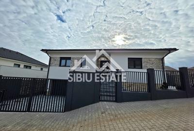 Casă individuală cu 4 camere în Șelimbăr