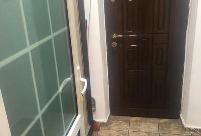 Garsoniera zona Far/Billa - 49.000 euro (Cod E2+E7) - 3