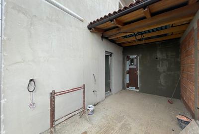 Duplex 5 camere despartit prin garaj Mosnita Noua - 11