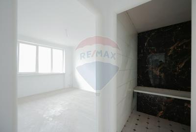 De vânzare apartament cu 2 camere, renovat, în zona Rogerius - 6