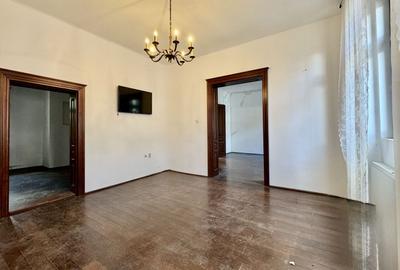 Casă cu farmec aparte, pentru locuit sau birouri,  zona Bălcescu - 6