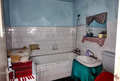 PACURARI-SCOALA I.Creanga , parter, 2d ,43 mp ,necesita renovare ,81500 euro - 10